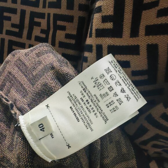 Fendi brand knitted jacquard dress with printed pattern - Picture 11 of 11